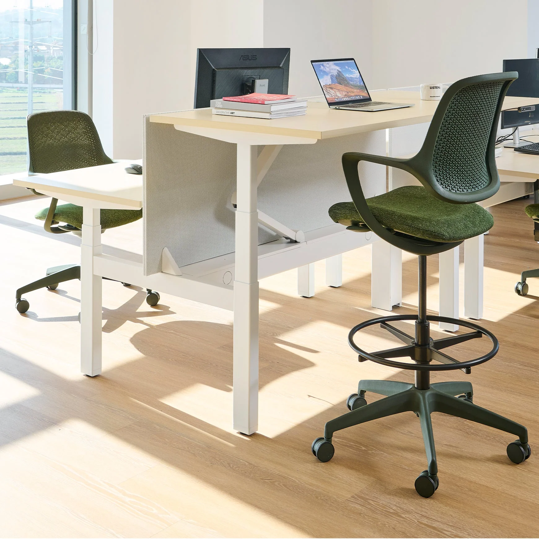 Desky Evoque Low Back Office Chair - Image 15