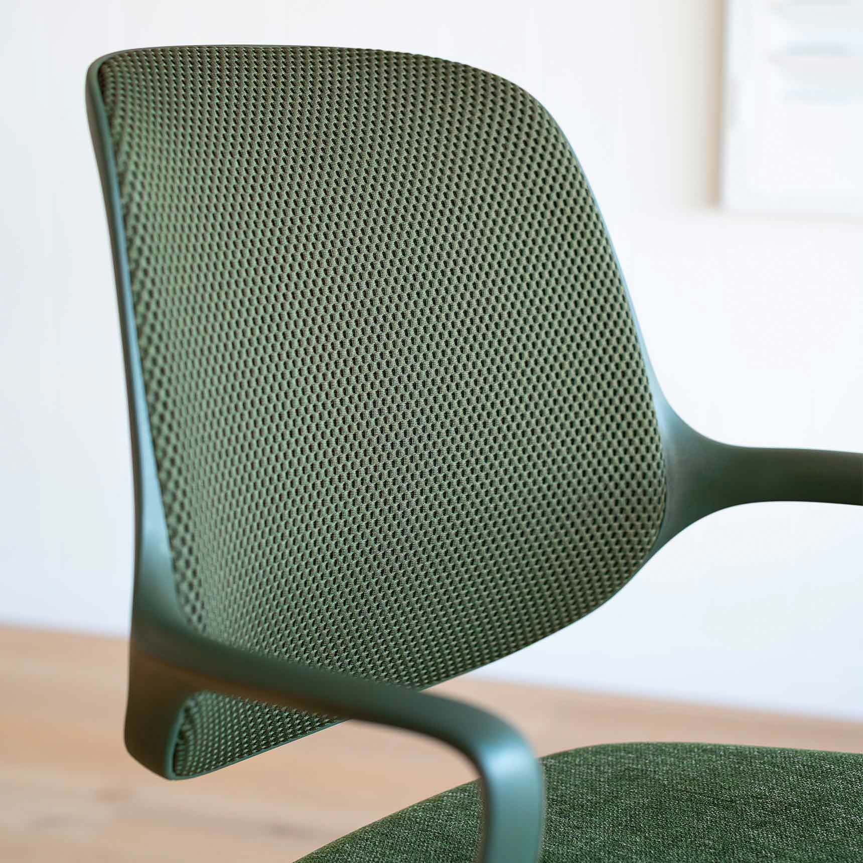 Desky Evoque Low Back Office Chair - Image 3