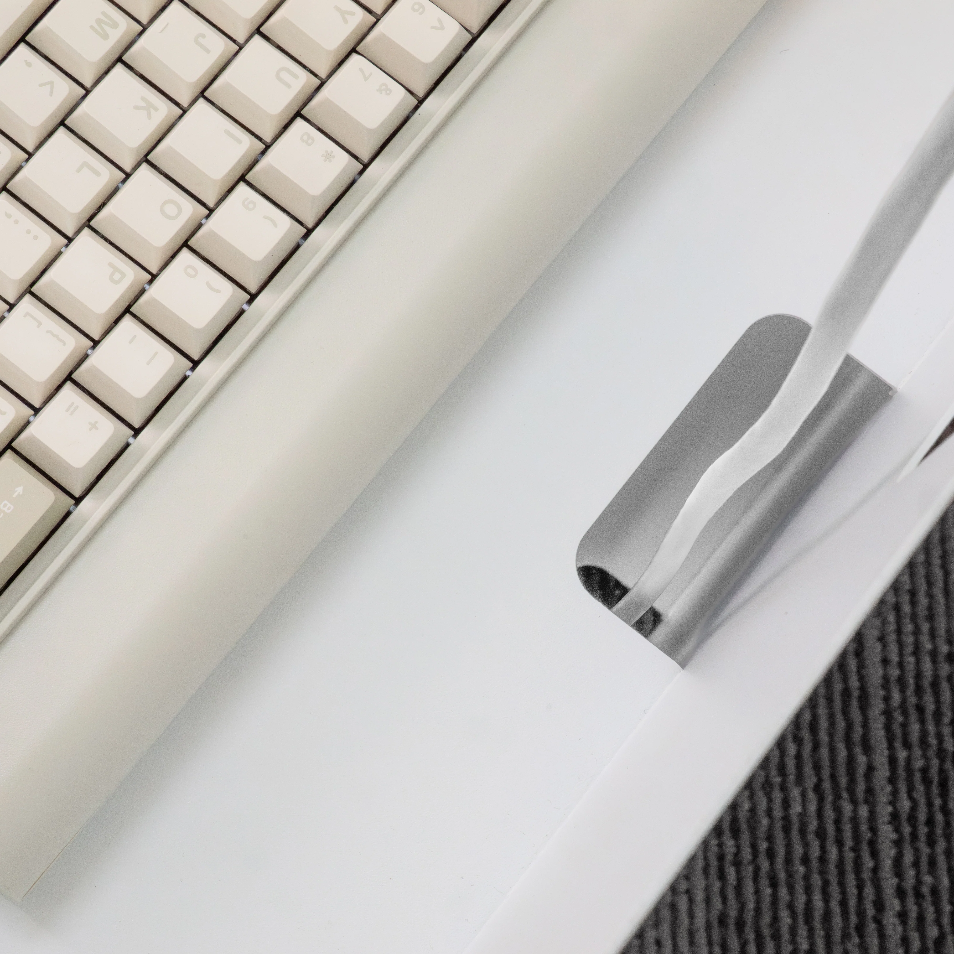 Desky Minimal Open Mobile Pedestal - Image 9
